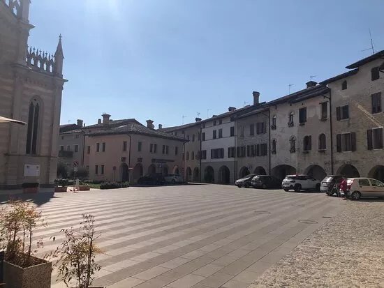 Piazza Liberta