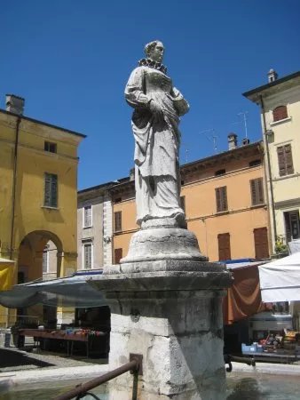 Monumento Dedicato a Domenica Calubini