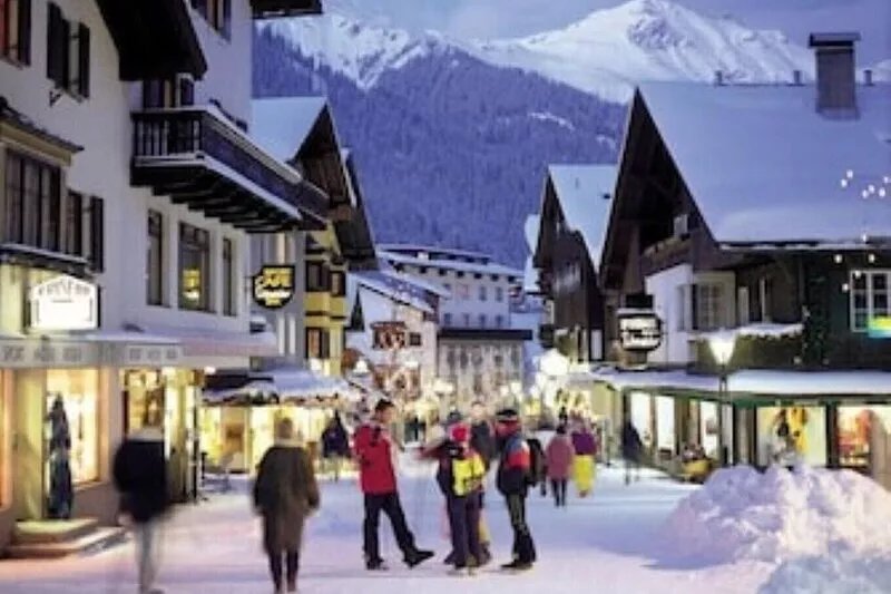 Wonderful Sankt Anton ski apartment. 3min walk to all main lifts/ski school