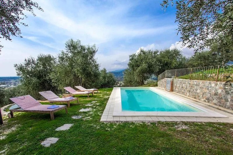 Typical Tuscan house in the hills