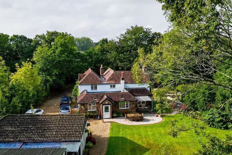 Lymington Self-Catering Garden Retreat