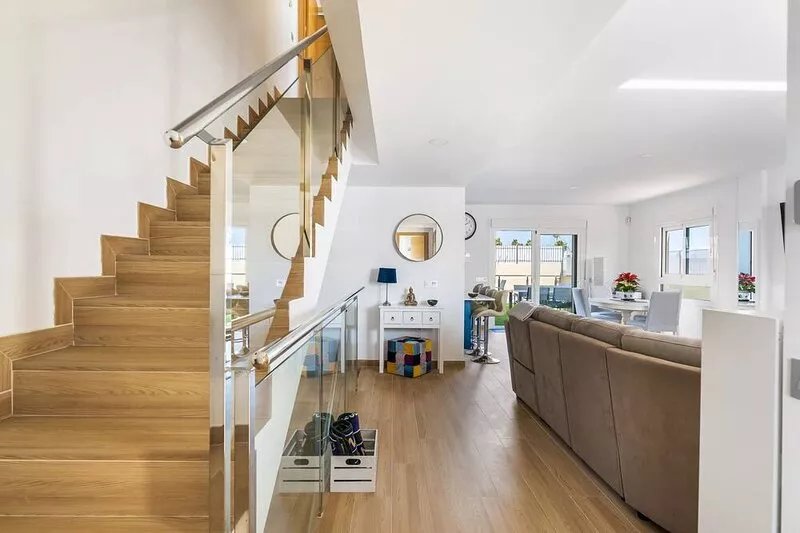 Modern Lovely Villa with Heated Private Pool and Roof Terrace, Golf & Sea Views