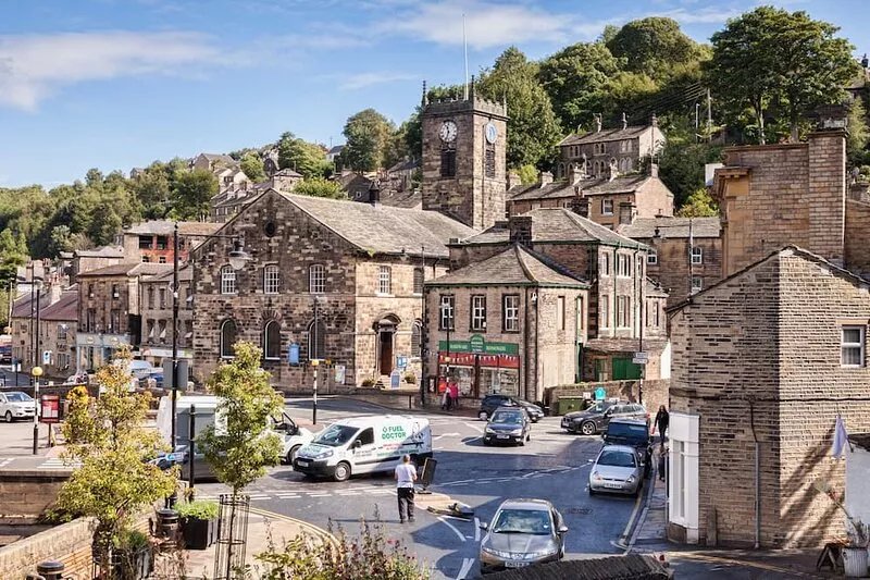 Secluded, listed stone cottage near Slaithwaite, family and pet friendly
