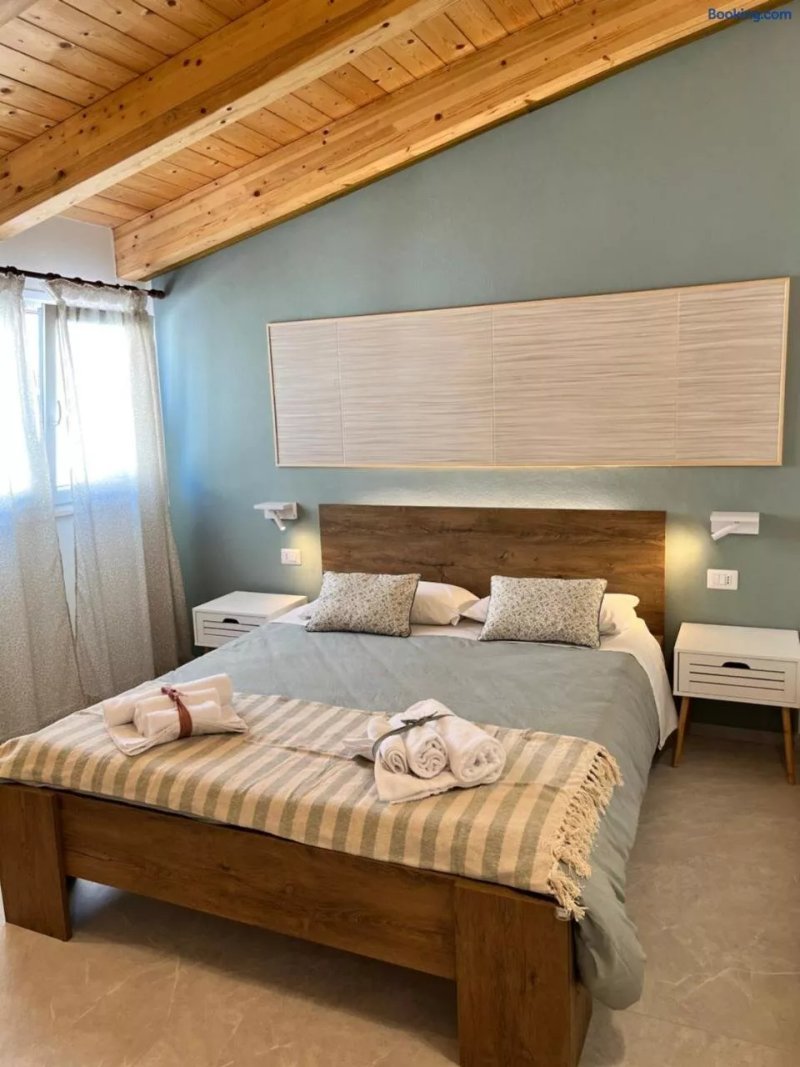 B&B AlgueRoof
