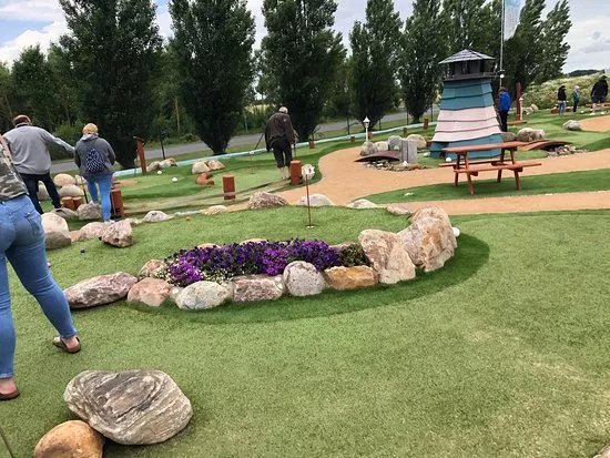 Family Fairway Adventure Golf