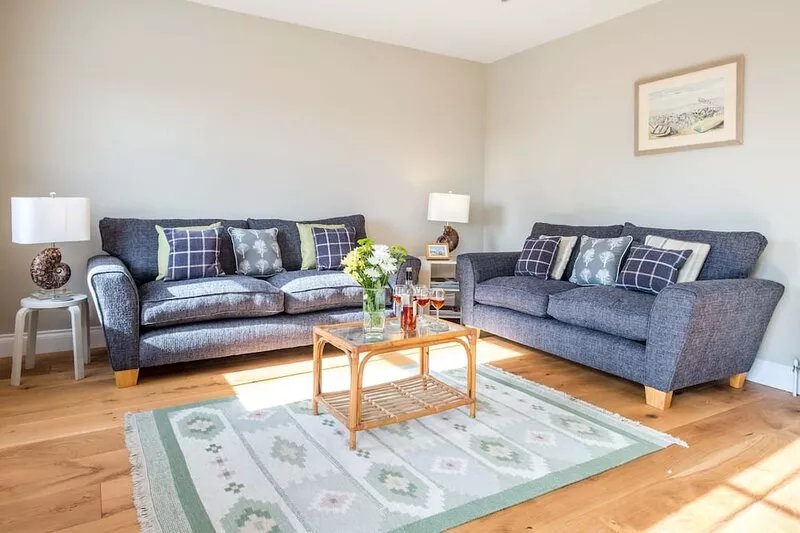The Dower Lodge - sleeps 5 guests  in 3 bedrooms