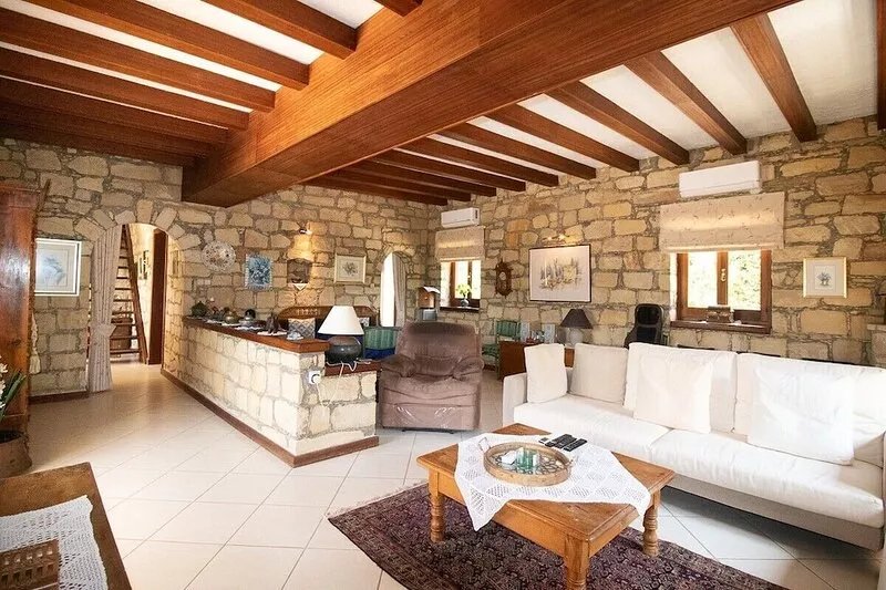 Beautiful, Unique, 'stone-built villa on the outskirts of Peyia