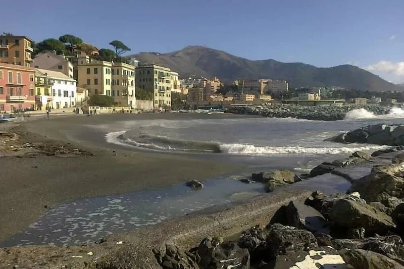 Apartment in the City a few minutes from the sea. AirConditioned. Free WiFi.