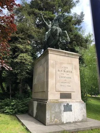 Statue Equestre du General Jose de San Martin