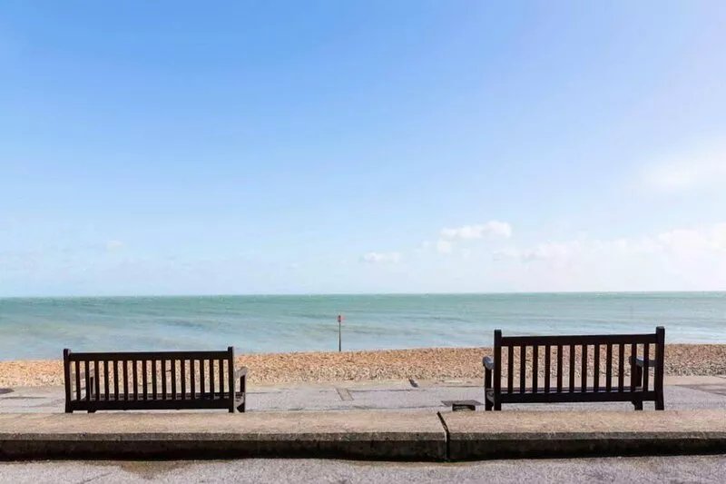 A lovely seafront property located in the heart of Deal sleeping 6/8