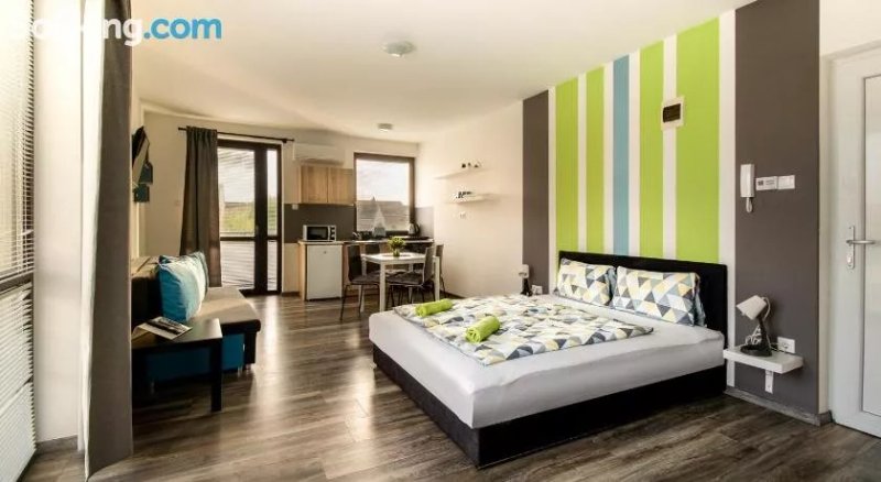Ease Lux Apartments