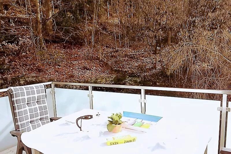 Vacation apartment with two bedrooms and a large balcony in a quiet location