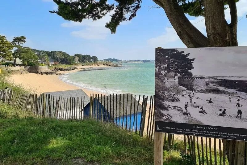 Traditional breton cottage near beach in huge fenced park for total privacy