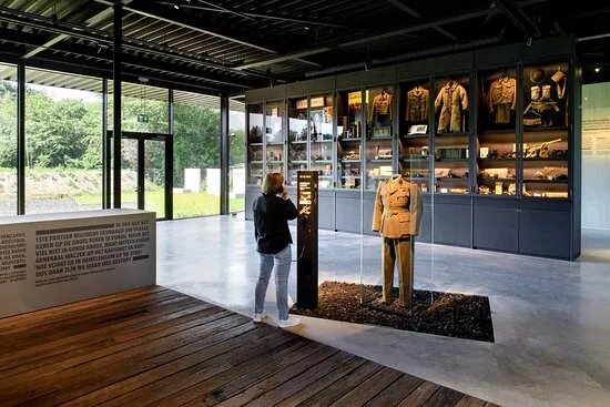 Maczek Memorial Breda