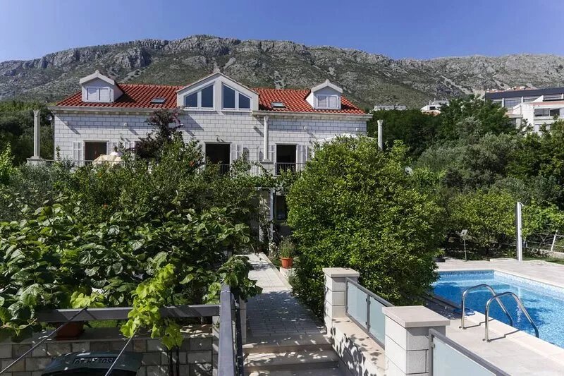Apartment in Dubrovnik with swimming pool and sea view   (A5)