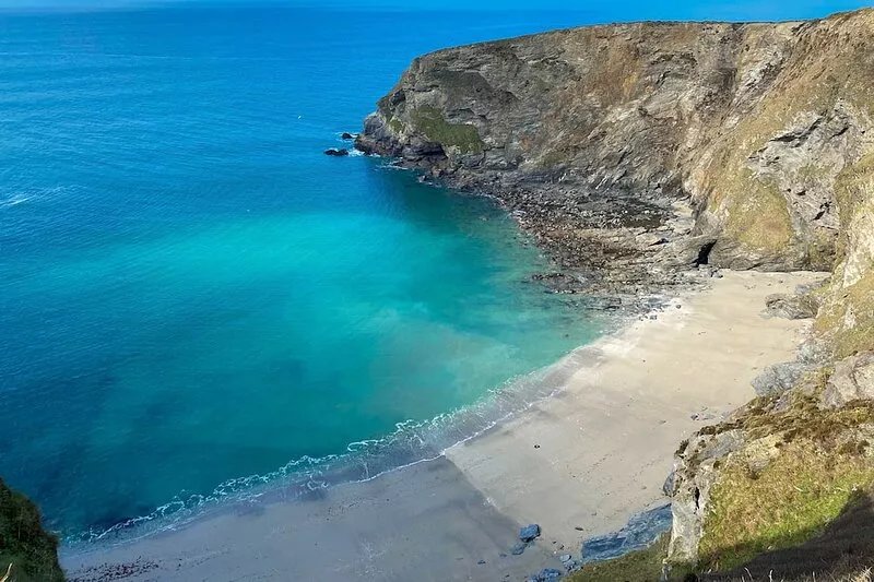 The perfect luxury coastal property to enjoy this magnificent location