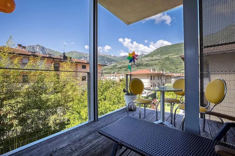 Holiday Apartment "Holiday Speed" with Mountain View, Private Terrace & Wi-Fi