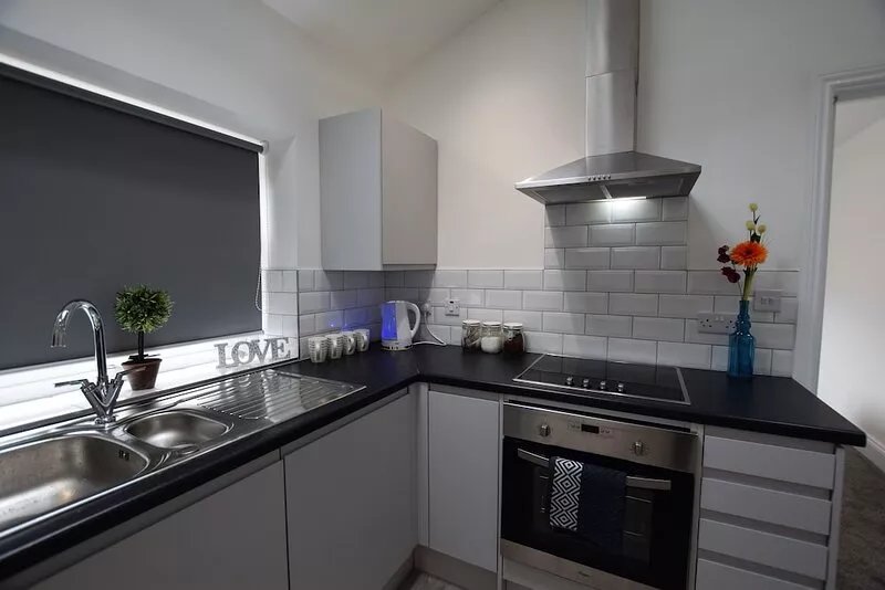 Modern 1 bedroom flat close to City Centre