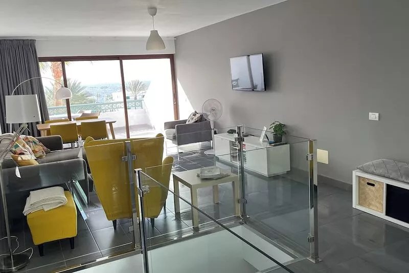 Modern, spacious apartment with sea-view, centrally located, near beach & shops.