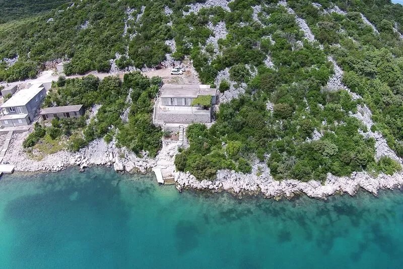 One bedroom apartment near beach Kabli, Pelješac (A-10221-a)