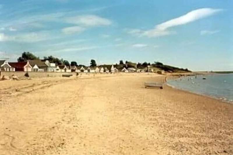 3 bedroom bungalow on the beach front