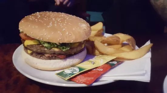 BELLARIA PUB