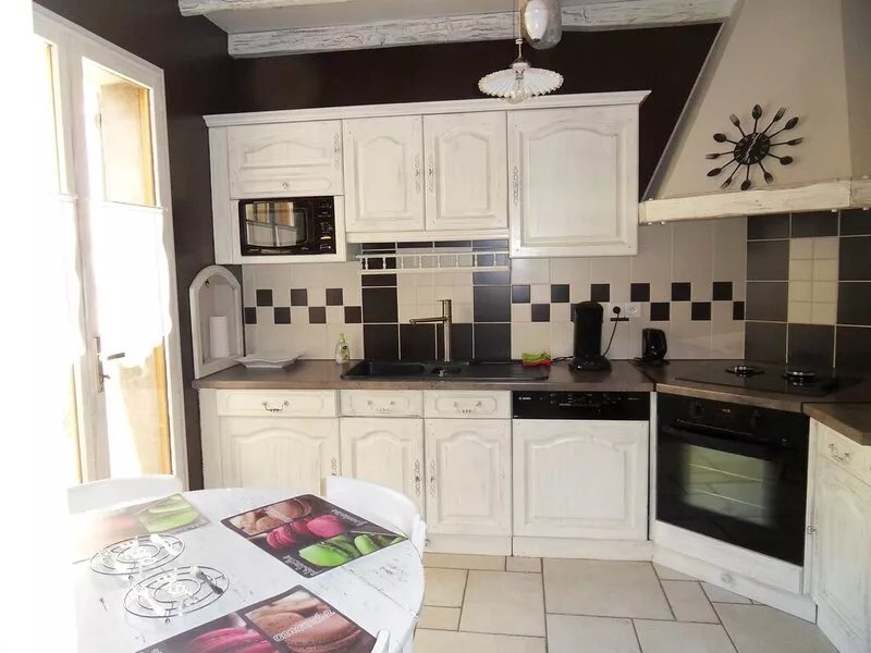 Le Refuge du Drapeau. Rated 3*. House with courtyard and garage. Sleeps 8.