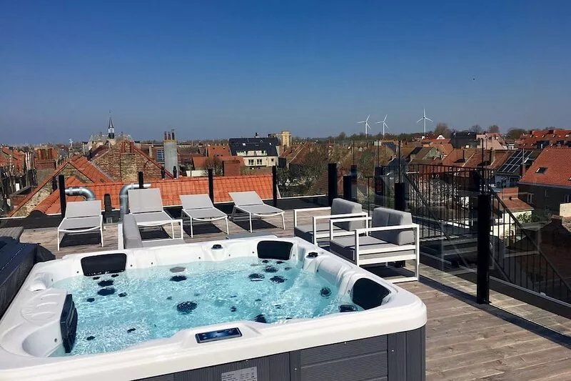 Luxurious Apartment in Nieuwpoort with Jacuzzi